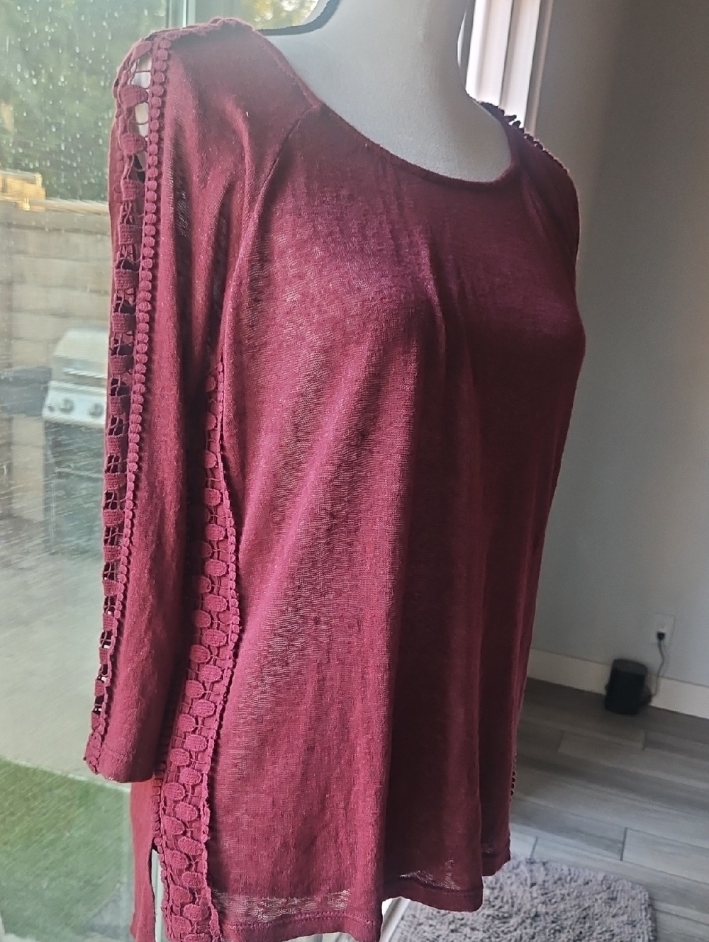 Michelangelo Wine Burgundy Lace-Trim Long Sleeve Tunic M